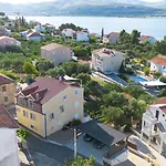 Apartament Belmat