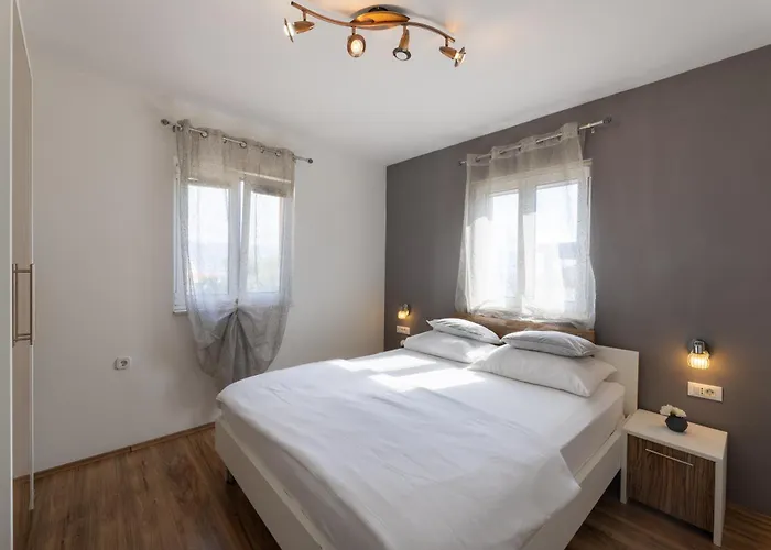 Belmat Apartman Trogir