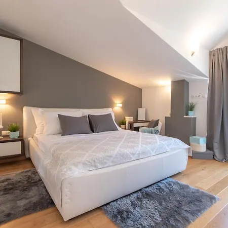 Belmat Apartment